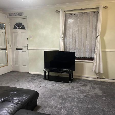 London 1 Bed Cosy House Lägenhet Norwood Exteriör bild